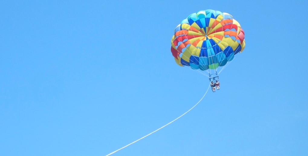 パラセーリング